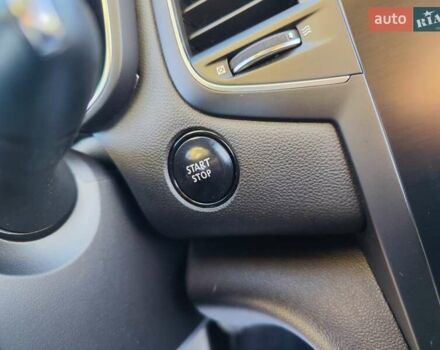 Белый Рено Меган, объемом двигателя 1.46 л и пробегом 200 тыс. км за 11999 $, фото 51 на Automoto.ua