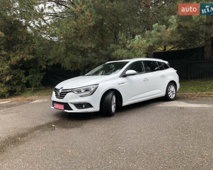 Белый Рено Меган, объемом двигателя 1.5 л и пробегом 150 тыс. км за 14300 $, фото 64 на Automoto.ua