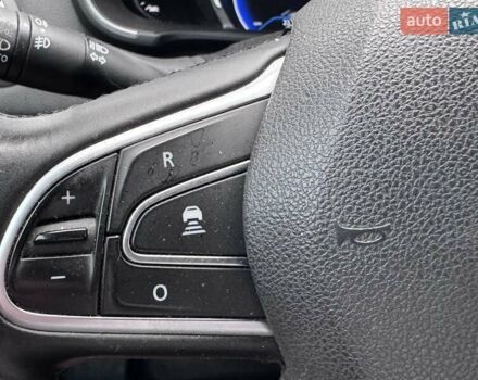 Белый Рено Меган, объемом двигателя 1.46 л и пробегом 228 тыс. км за 13700 $, фото 21 на Automoto.ua