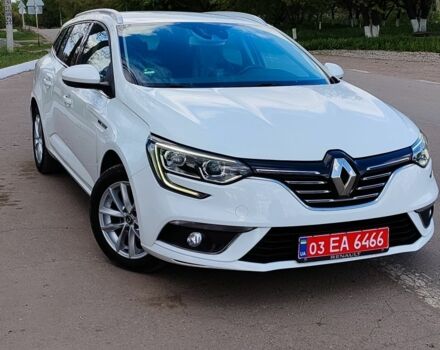 Белый Рено Меган, объемом двигателя 0 л и пробегом 248 тыс. км за 12999 $, фото 3 на Automoto.ua