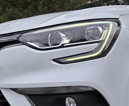 Білий Рено Меган, об'ємом двигуна 1.5 л та пробігом 150 тис. км за 13990 $, фото 75 на Automoto.ua