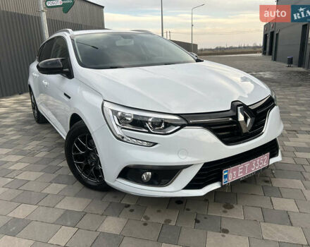 Белый Рено Меган, объемом двигателя 1.5 л и пробегом 209 тыс. км за 12399 $, фото 158 на Automoto.ua