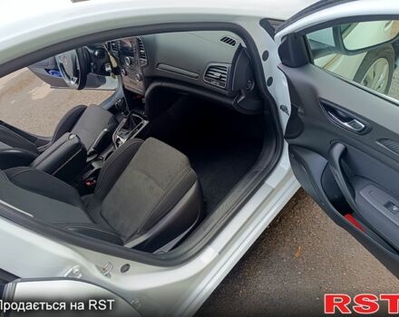 Белый Рено Меган, объемом двигателя 1.5 л и пробегом 190 тыс. км за 11500 $, фото 10 на Automoto.ua