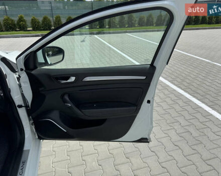 Белый Рено Меган, объемом двигателя 1.46 л и пробегом 154 тыс. км за 12700 $, фото 32 на Automoto.ua