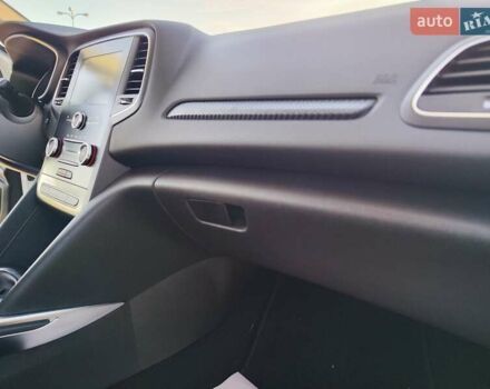 Белый Рено Меган, объемом двигателя 1.46 л и пробегом 200 тыс. км за 11999 $, фото 74 на Automoto.ua