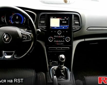 Белый Рено Меган, объемом двигателя 1.5 л и пробегом 199 тыс. км за 11500 $, фото 9 на Automoto.ua