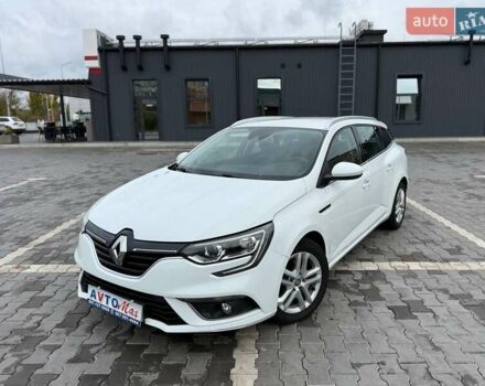 Белый Рено Меган, объемом двигателя 1.46 л и пробегом 195 тыс. км за 12900 $, фото 3 на Automoto.ua