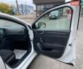 Білий Рено Меган, об'ємом двигуна 1.46 л та пробігом 196 тис. км за 11000 $, фото 49 на Automoto.ua