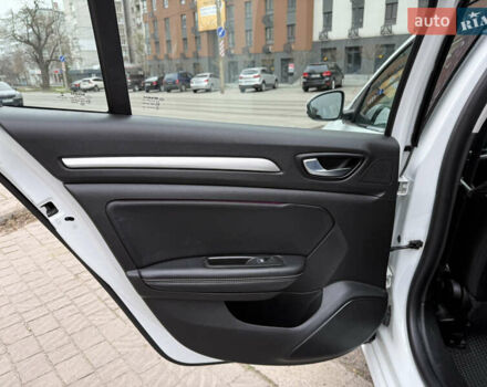 Белый Рено Меган, объемом двигателя 1.46 л и пробегом 148 тыс. км за 14500 $, фото 15 на Automoto.ua