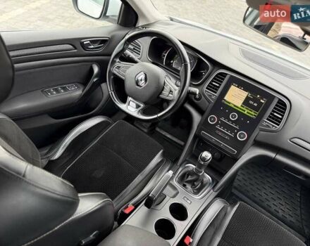 Белый Рено Меган, объемом двигателя 1.46 л и пробегом 195 тыс. км за 12900 $, фото 26 на Automoto.ua