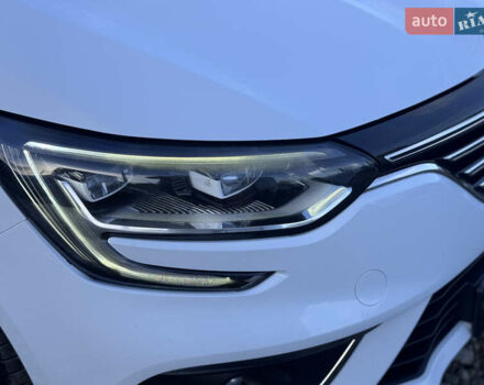 Білий Рено Меган, об'ємом двигуна 1.46 л та пробігом 211 тис. км за 13300 $, фото 21 на Automoto.ua