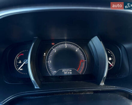 Білий Рено Меган, об'ємом двигуна 1.46 л та пробігом 257 тис. км за 13500 $, фото 10 на Automoto.ua