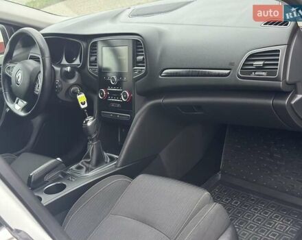 Білий Рено Меган, об'ємом двигуна 1.5 л та пробігом 210 тис. км за 11900 $, фото 6 на Automoto.ua