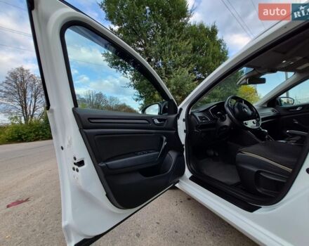 Белый Рено Меган, объемом двигателя 1.46 л и пробегом 202 тыс. км за 12800 $, фото 21 на Automoto.ua