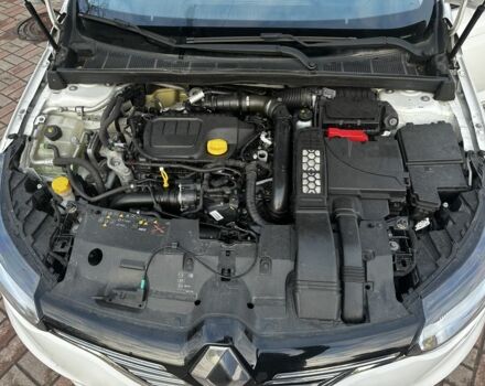 Белый Рено Меган, объемом двигателя 1.6 л и пробегом 195 тыс. км за 11800 $, фото 18 на Automoto.ua