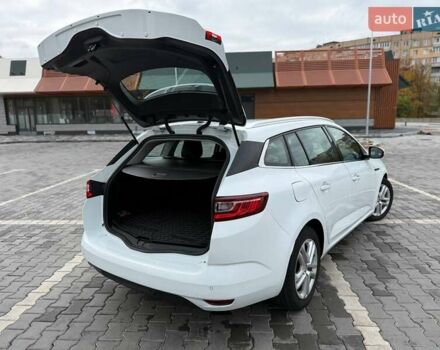 Белый Рено Меган, объемом двигателя 1.46 л и пробегом 195 тыс. км за 12900 $, фото 11 на Automoto.ua