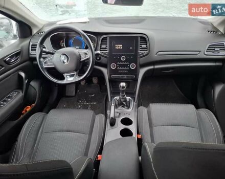 Білий Рено Меган, об'ємом двигуна 1.46 л та пробігом 200 тис. км за 11695 $, фото 7 на Automoto.ua