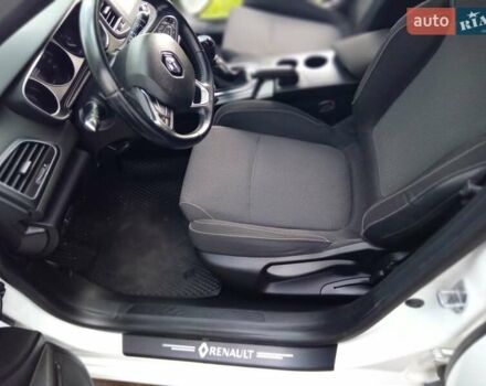 Белый Рено Меган, объемом двигателя 1.46 л и пробегом 251 тыс. км за 12400 $, фото 13 на Automoto.ua