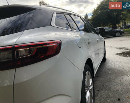 Белый Рено Меган, объемом двигателя 1.5 л и пробегом 150 тыс. км за 14300 $, фото 118 на Automoto.ua