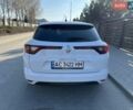 Белый Рено Меган, объемом двигателя 1.46 л и пробегом 312 тыс. км за 11400 $, фото 5 на Automoto.ua