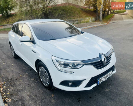 Білий Рено Меган, об'ємом двигуна 1.5 л та пробігом 213 тис. км за 11800 $, фото 9 на Automoto.ua