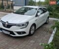 Белый Рено Меган, объемом двигателя 1.5 л и пробегом 208 тыс. км за 14000 $, фото 1 на Automoto.ua