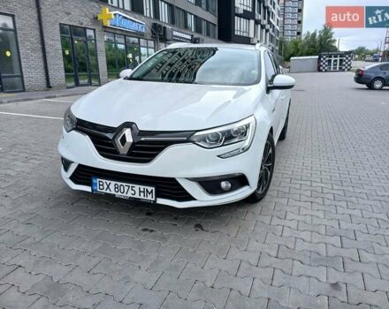 Белый Рено Меган, объемом двигателя 1.5 л и пробегом 221 тыс. км за 11499 $, фото 3 на Automoto.ua