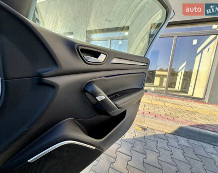 Білий Рено Меган, об'ємом двигуна 1.46 л та пробігом 185 тис. км за 15600 $, фото 18 на Automoto.ua