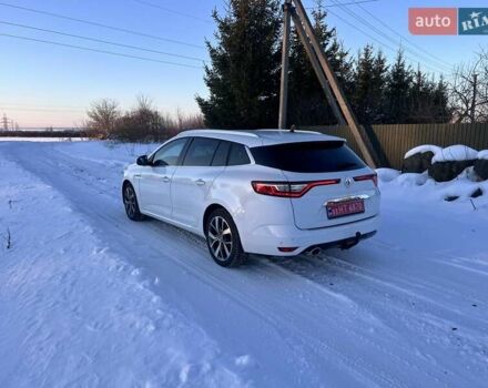 Белый Рено Меган, объемом двигателя 1.5 л и пробегом 208 тыс. км за 13900 $, фото 3 на Automoto.ua