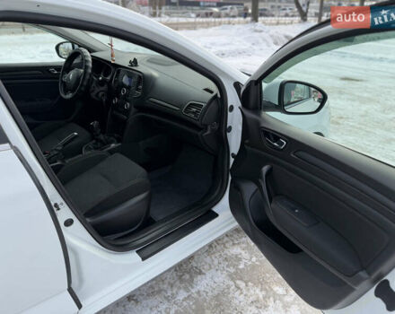 Белый Рено Меган, объемом двигателя 1.5 л и пробегом 185 тыс. км за 11499 $, фото 32 на Automoto.ua