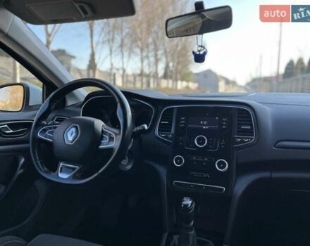 Белый Рено Меган, объемом двигателя 1.46 л и пробегом 312 тыс. км за 11750 $, фото 18 на Automoto.ua
