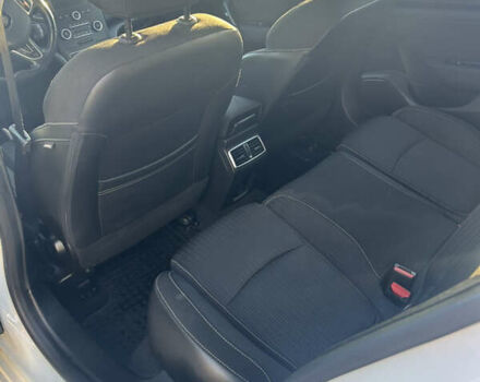 Білий Рено Меган, об'ємом двигуна 1.46 л та пробігом 228 тис. км за 11000 $, фото 7 на Automoto.ua