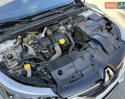 Белый Рено Меган, объемом двигателя 1.46 л и пробегом 312 тыс. км за 11750 $, фото 25 на Automoto.ua