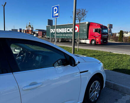 Білий Рено Меган, об'ємом двигуна 1.46 л та пробігом 257 тис. км за 13500 $, фото 5 на Automoto.ua