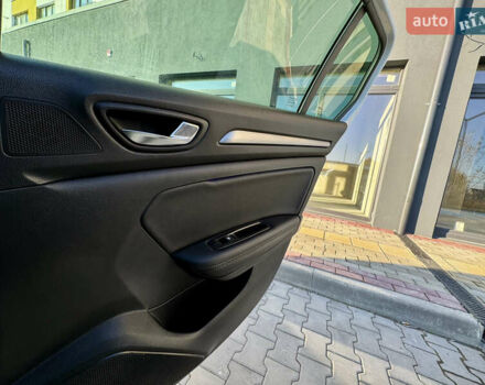 Білий Рено Меган, об'ємом двигуна 1.46 л та пробігом 185 тис. км за 15600 $, фото 27 на Automoto.ua