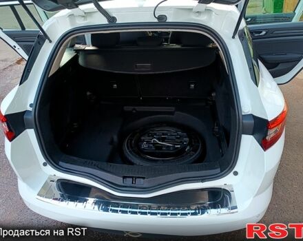 Белый Рено Меган, объемом двигателя 1.5 л и пробегом 190 тыс. км за 11500 $, фото 8 на Automoto.ua