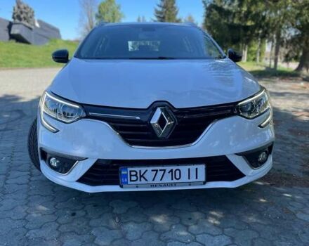 Белый Рено Меган, объемом двигателя 1.46 л и пробегом 205 тыс. км за 10700 $, фото 2 на Automoto.ua