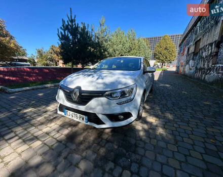 Белый Рено Меган, объемом двигателя 1.46 л и пробегом 217 тыс. км за 11750 $, фото 2 на Automoto.ua