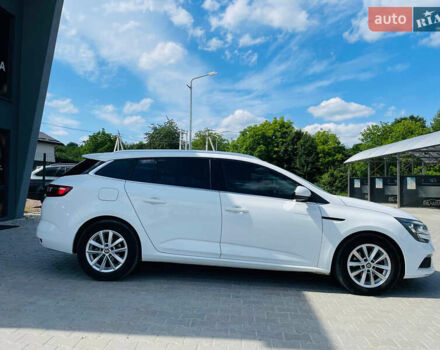 Белый Рено Меган, объемом двигателя 1.46 л и пробегом 233 тыс. км за 12099 $, фото 4 на Automoto.ua