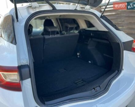 Белый Рено Меган, объемом двигателя 1.46 л и пробегом 312 тыс. км за 11750 $, фото 21 на Automoto.ua