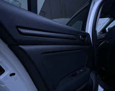 Білий Рено Меган, об'ємом двигуна 1.46 л та пробігом 270 тис. км за 12200 $, фото 23 на Automoto.ua