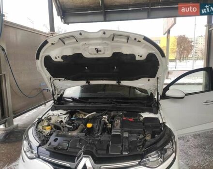 Білий Рено Меган, об'ємом двигуна 1.46 л та пробігом 167 тис. км за 12700 $, фото 13 на Automoto.ua