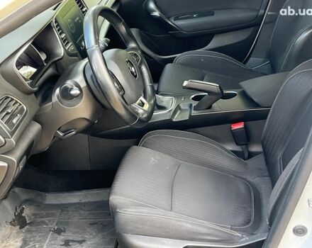 Белый Рено Меган, объемом двигателя 1.5 л и пробегом 250 тыс. км за 10890 $, фото 25 на Automoto.ua