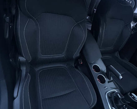 Білий Рено Меган, об'ємом двигуна 1.46 л та пробігом 270 тис. км за 12200 $, фото 16 на Automoto.ua