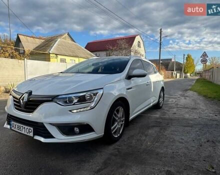 Рено Меган 2018 в Харькове на Automoto.ua Белый Рено Меган, объемом двигателя 1.5 л и пробегом 220 тыс. км за 14000 $, фото 2 на Automoto.ua