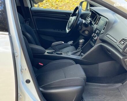 Белый Рено Меган, объемом двигателя 1.5 л и пробегом 250 тыс. км за 10890 $, фото 15 на Automoto.ua