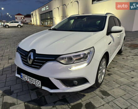 Белый Рено Меган, объемом двигателя 1.46 л и пробегом 186 тыс. км за 13000 $, фото 4 на Automoto.ua