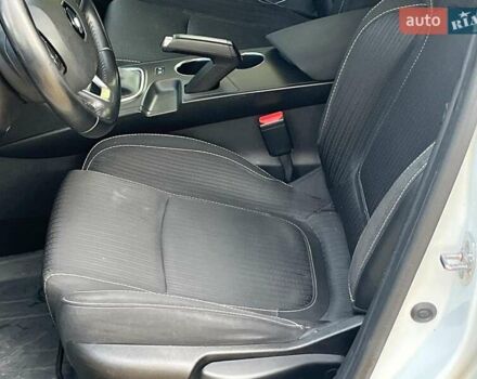 Белый Рено Меган, объемом двигателя 1.5 л и пробегом 250 тыс. км за 10890 $, фото 30 на Automoto.ua