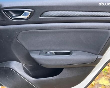 Белый Рено Меган, объемом двигателя 1.5 л и пробегом 250 тыс. км за 10890 $, фото 21 на Automoto.ua