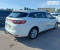 Белый Рено Меган, объемом двигателя 1.5 л и пробегом 193 тыс. км за 13250 $, фото 3 на Automoto.ua